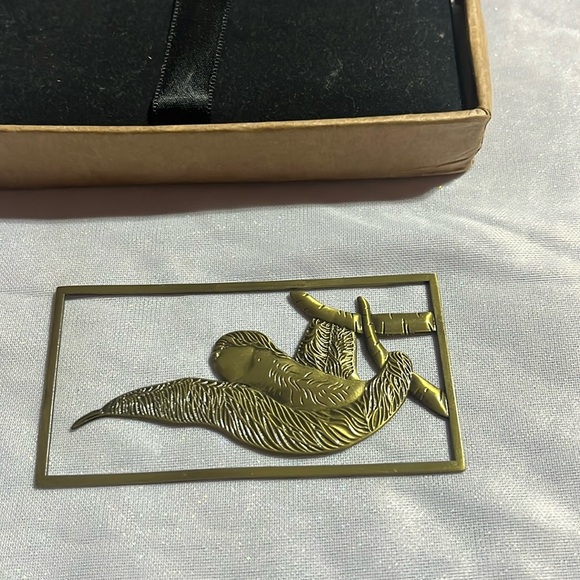 EZERTE Cute Metal Sloth Bookmark - - Picture 2 of 3